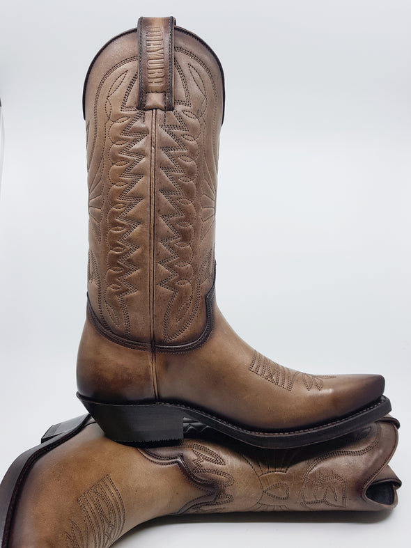 Women's and men's Cowboy boots in Aged Brown eco-leather