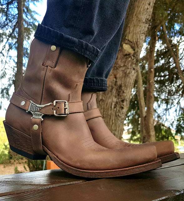 Men's ankle boots in gray and brown with buckle and harness, mid-calf closure and short shaft