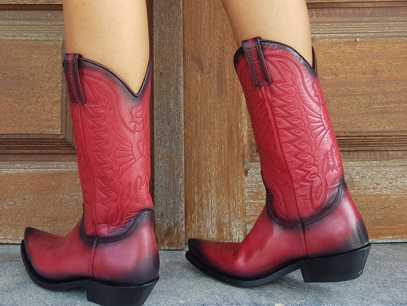 Women's boots in red cowboy very sexy all leather with pointed toe and heel